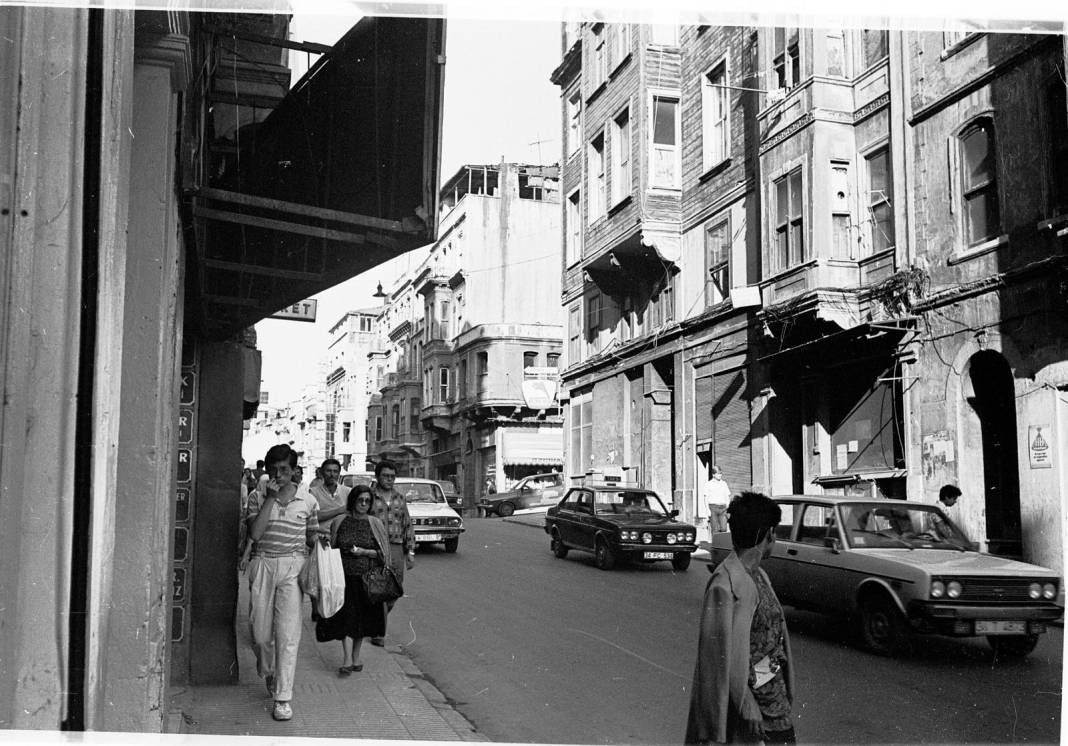 Beyoğlu'nun ismindeki "Bey" ve "Oğlu" Kim? - Resim: 4